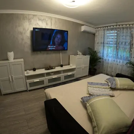 Apartament Clara Apartment
